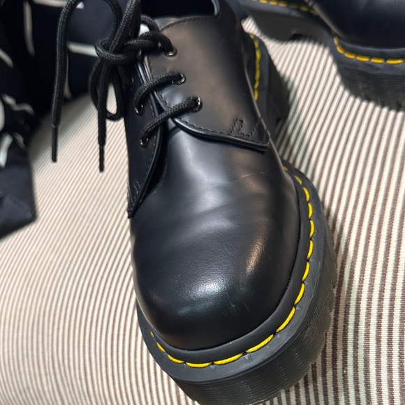 1461 Bex Smooth Leather Oxford Dr. Martens with Yellow Stitching - Picture 6 of 8
